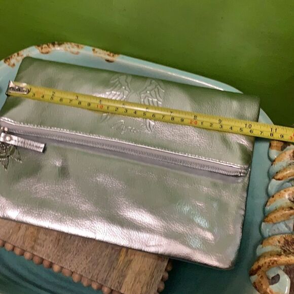 Victoria’s secret angel silver clutch NWT - Picture 4 of 6